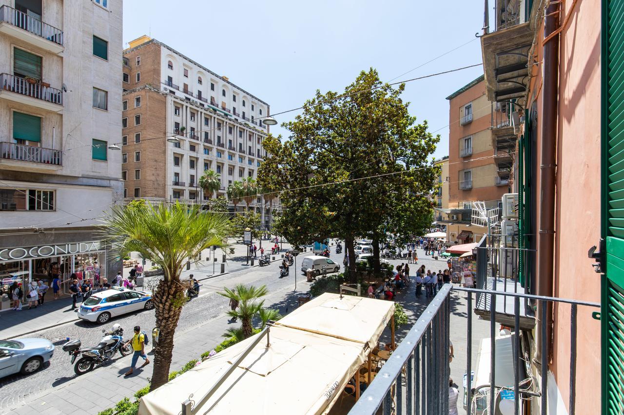 Bed and Breakfast Palazzo Della Porta à Naples Extérieur photo
